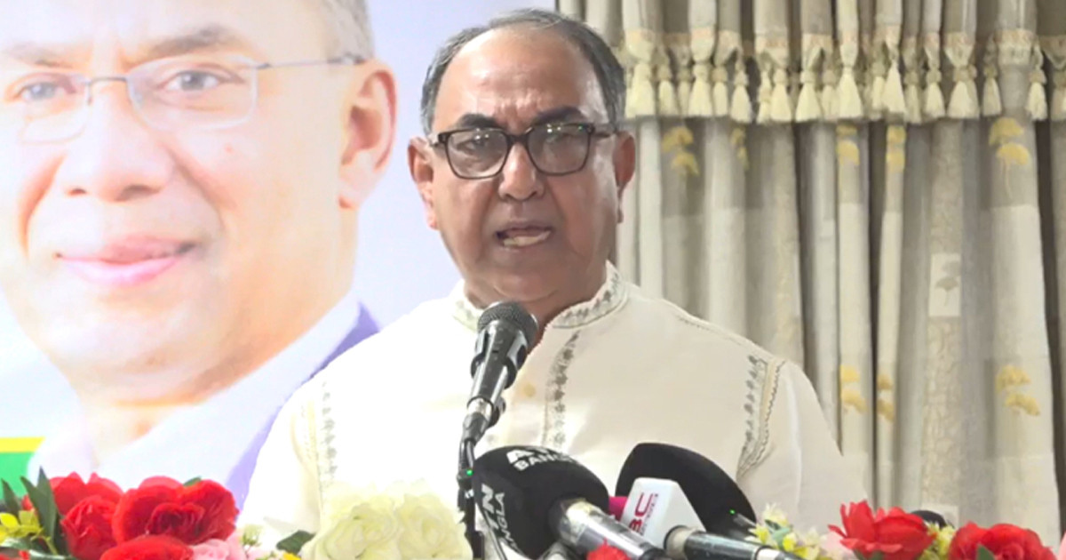 বাচ্চা ছেলেদের কথায় মনে হচ্ছে, যা বলবে তাই করব: মির্জা আব্বাস