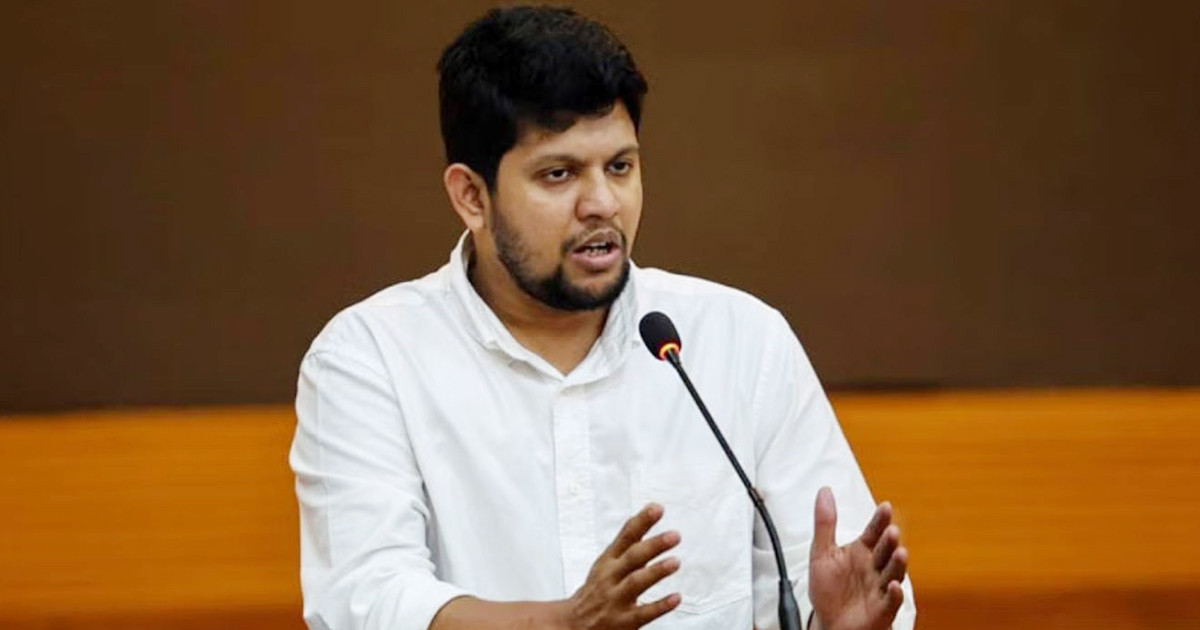 এক-এগারোর পদধ্বনি শোনা যাচ্ছে: মাহফুজ আলম