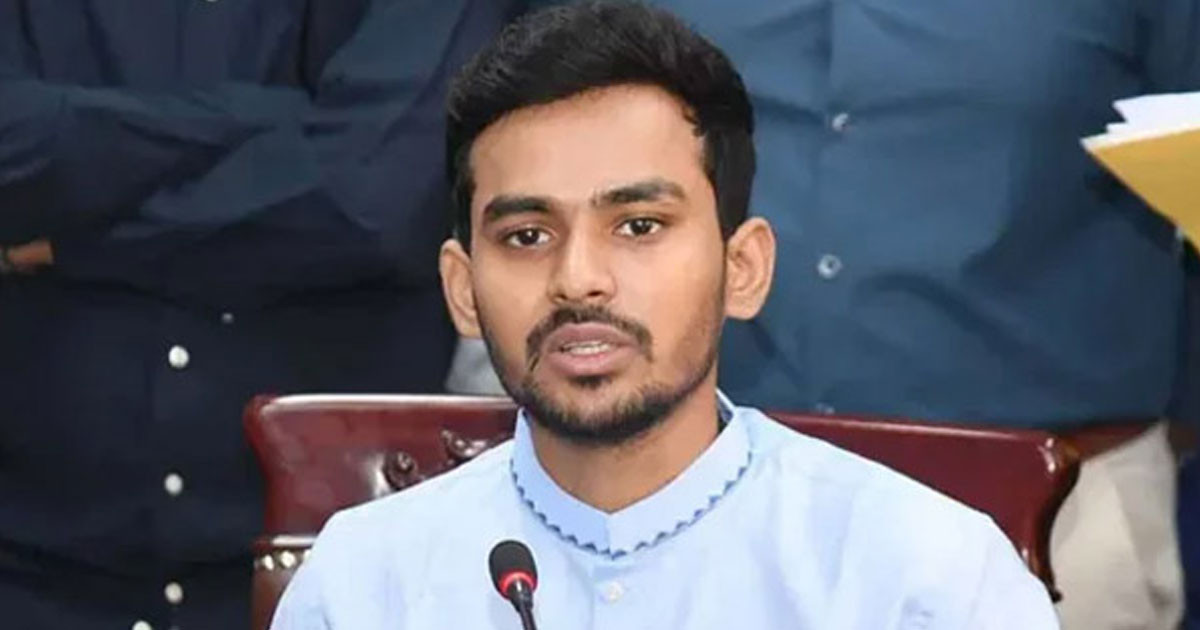 বাবার বিরুদ্ধে হত্যার নির্দেশের অভিযোগ: যা বললেন আসিফ মাহমুদ