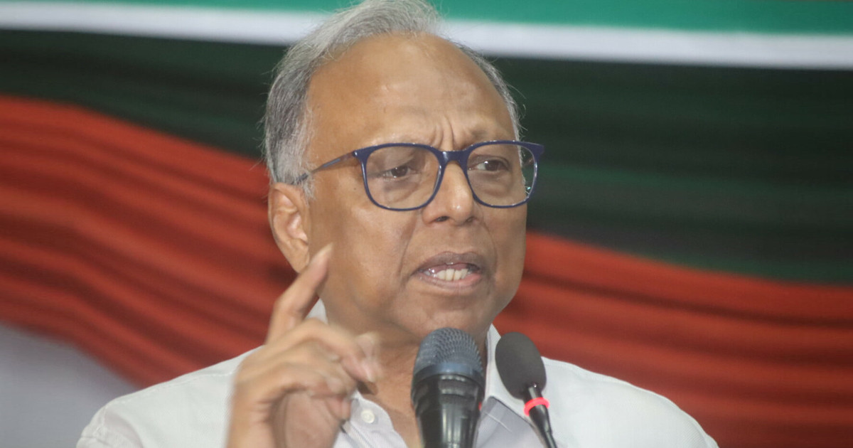 জুলাই বিপ্লবে বিপ্লবীরা সবাই নিরস্ত্র ছিলেন: মাহমুদুর রহমান