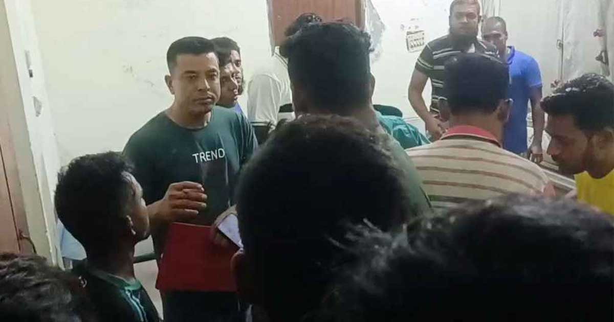 খুলনায় চরমপন্থি নেতাকে গুলি করে হত্যা
