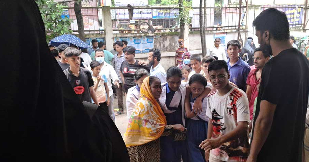 ব্রাহ্মণবাড়িয়ায় বিদ্যালয়ে অগ্নিকাণ্ড, আহত ২৫ শিক্ষার্থী