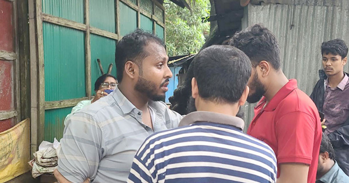 ‘তোর জন্য এসেছিলাম মা, তুই কেন লাশ হয়ে এলি’