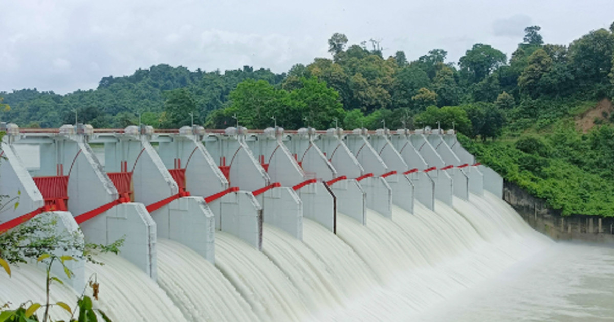 বিপৎসীমার ওপরে কাপ্তাই হ্রদের পানি, খুলে দেয়া হলো ১৬টি জলকপাট