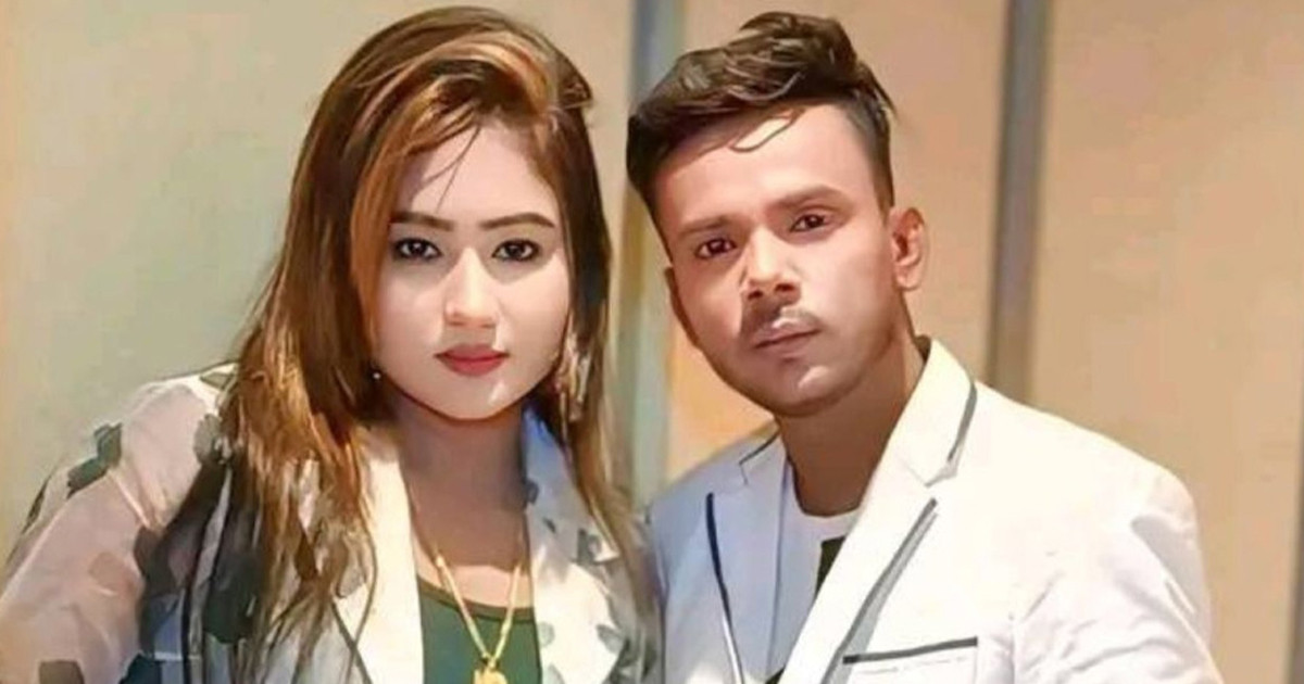 তবে কি সত্যিই হিরো আলমকে তালাক দিচ্ছেন রিয়া মনি!