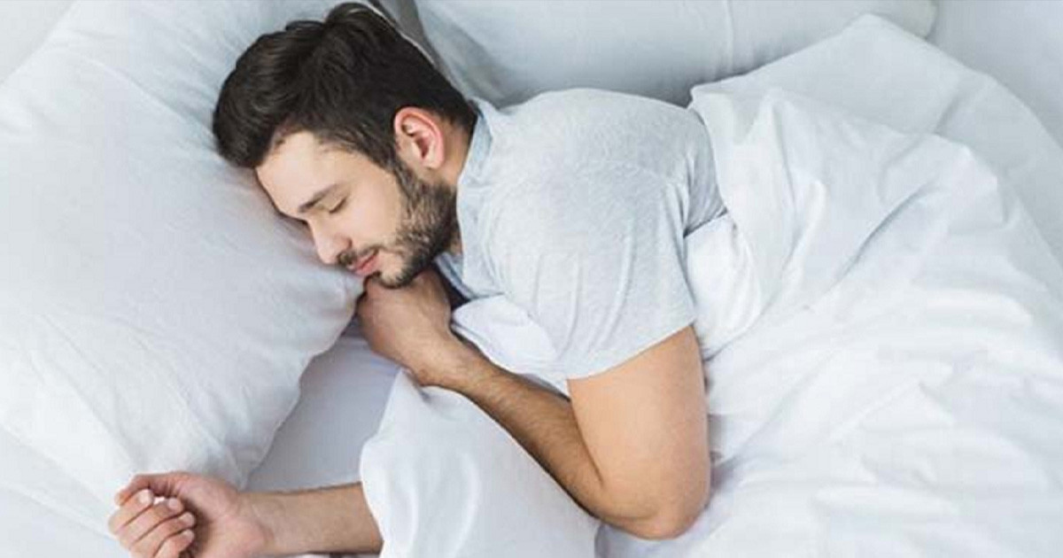 যে কারণে সারাক্ষণ ঘুম পায়