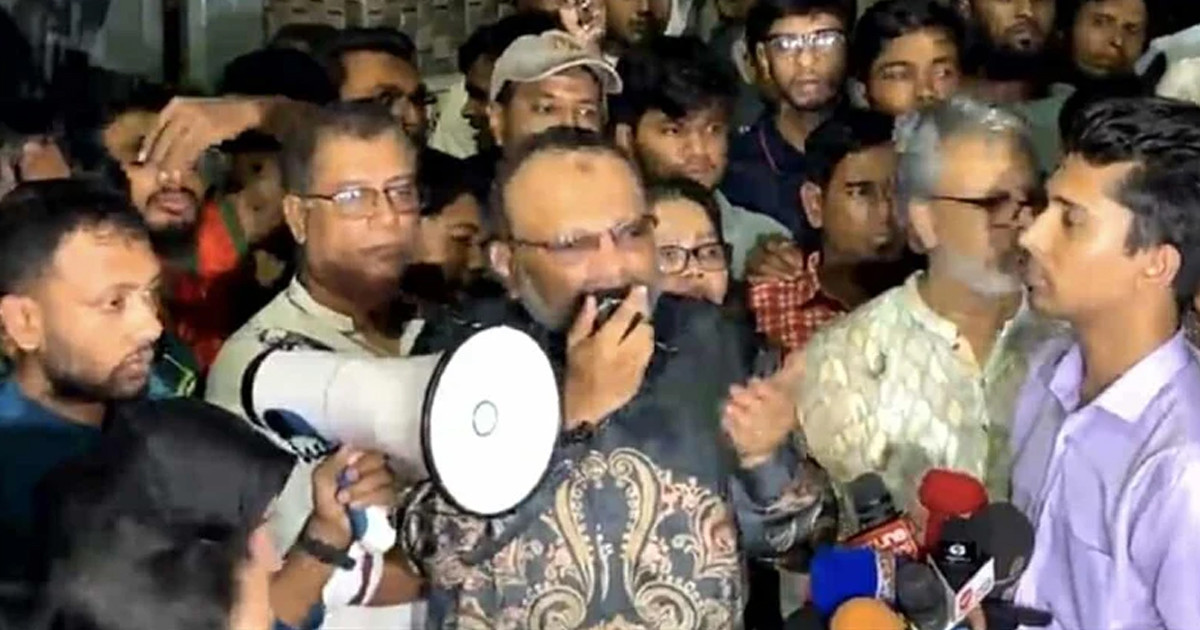 হলে ছাত্ররাজনীতি নিষিদ্ধ করা হলো: ঢাবি উপাচার্য