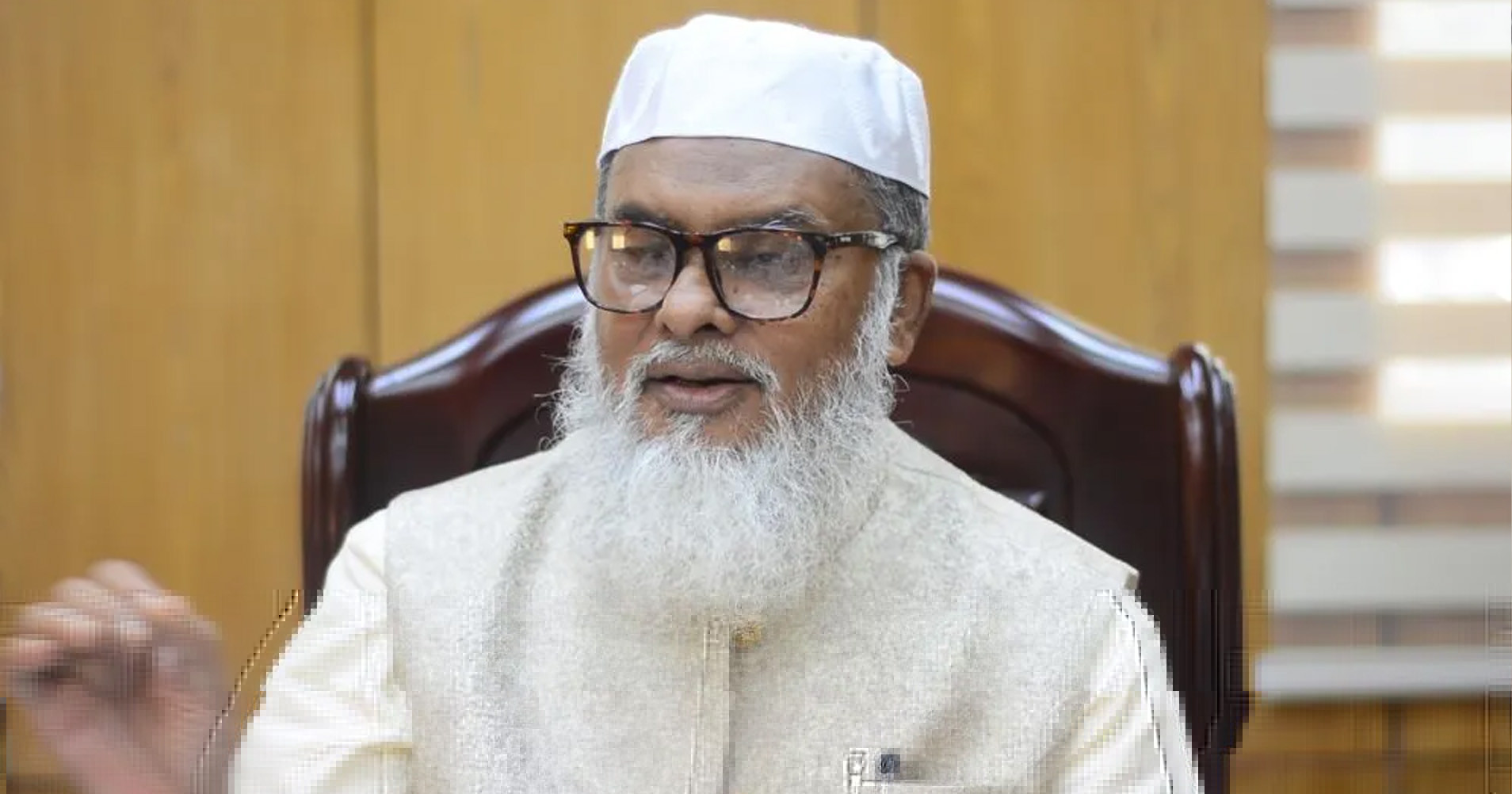 মসজিদ কমিটি গঠন নিয়ে যা জানালেন ধর্ম উপদেষ্টা