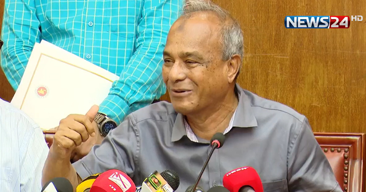 এমন একটা নির্বাচন করে যেতে চাচ্ছি যেন লোকজন প্রশংসা করে: স্বরাষ্ট্র উপদেষ্টা
