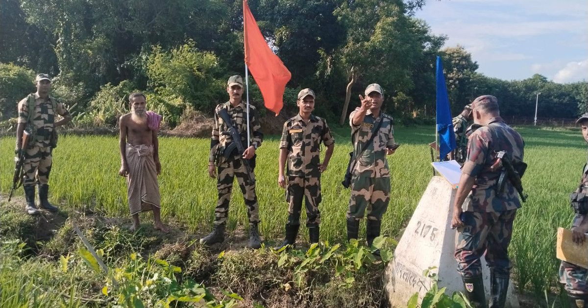 ৭ ঘণ্টা পর বাংলাদেশিকে ফেরত দিল বিএসএফ
