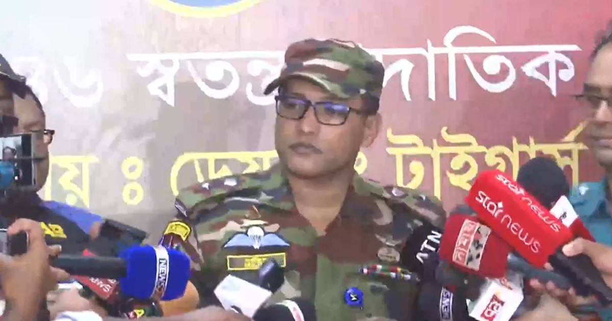 মোহাম্মদপুরের জেনেভা ক্যাম্পে যৌথ বাহিনীর অভিযান, আটক ১৪