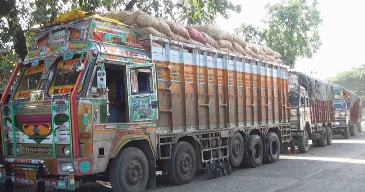 ৮ মাস পর সোনামসজিদ স্থলবন্দর দিয়ে এলো ১০০ টন পেঁয়াজ