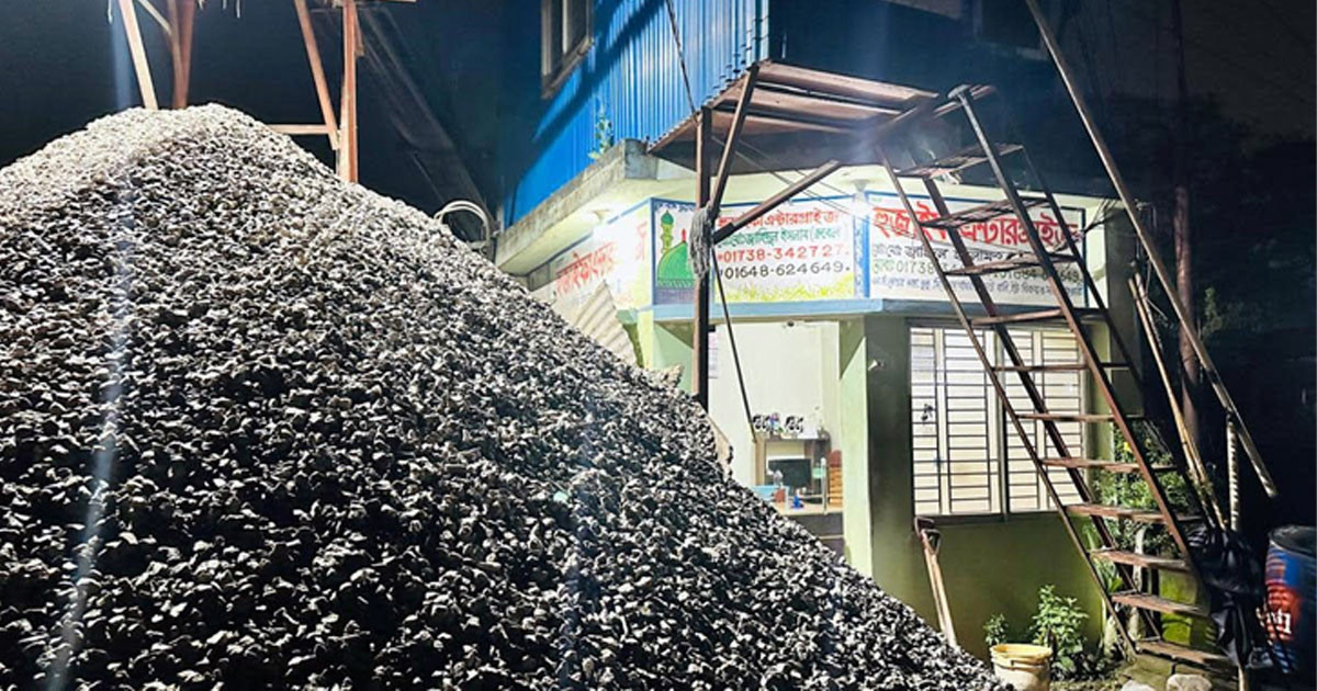 ভোলাগঞ্জ থেকে লুট হওয়া সাদাপাথর মিলল ঢাকায়, চলছে পাঠানোর প্রক্রিয়া