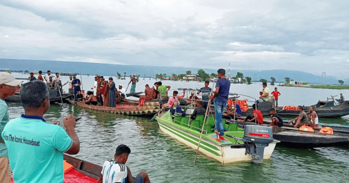টাঙ্গুয়ার হাওরে হাউসবোট থেকে পড়ে শিশুর মৃত্যু