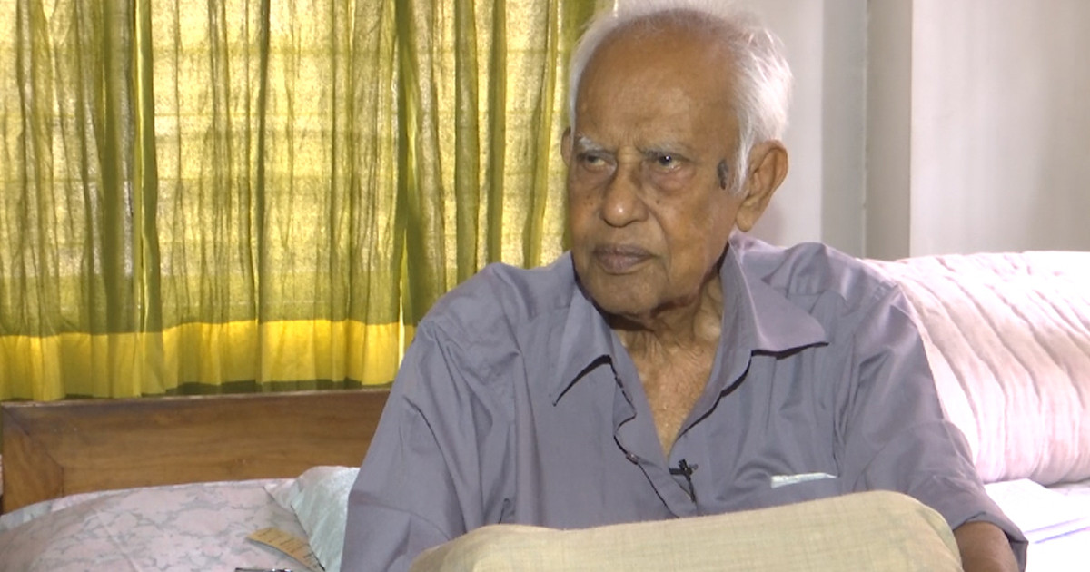 হাসপাতালে নেওয়া হলো ভাষাসৈনিক আহমদ রফিককে