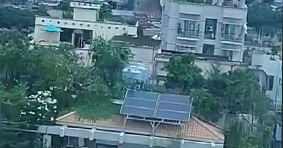 মহাখালীতে সাততলা বস্তিতে আগুন