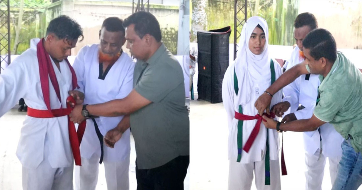 ঠাকুরগাঁওয়ে মার্শাল আর্ট প্রশিক্ষণার্থীদের বেল্ট প্রদান
