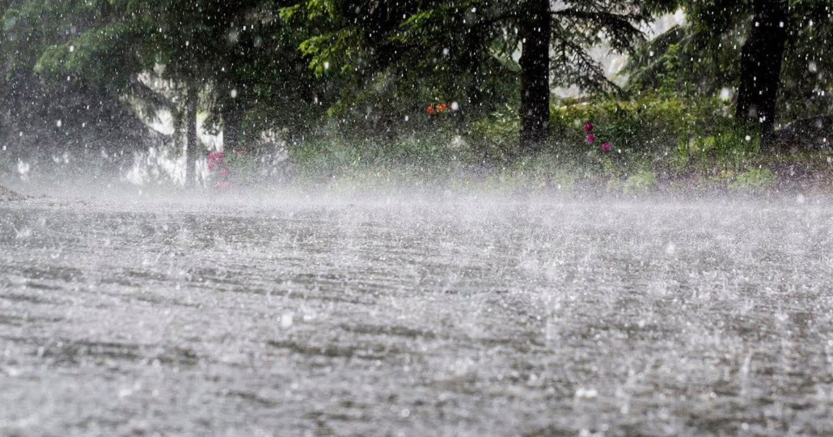 অতি ভারী বৃষ্টির সতর্কতা আবহাওয়া অফিসের
