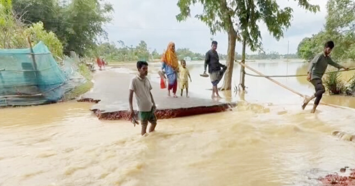 ৬ বিভাগে ভারী বৃষ্টির পূর্বাভাস, নদীসংলগ্ন নিম্নাঞ্চল প্লাবিত হওয়ার শঙ্কা