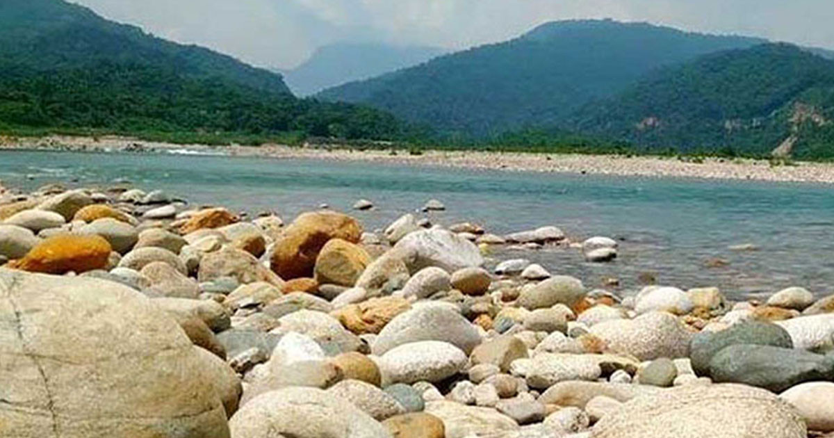 সিলেটে পাথর লুটকাণ্ডে জড়িত ৪২ জনের নাম প্রকাশ
