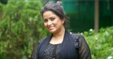 এখন সময়ের সঙ্গে তাল মিলিয়ে চলতে চাই: কানিজ সুবর্ণা