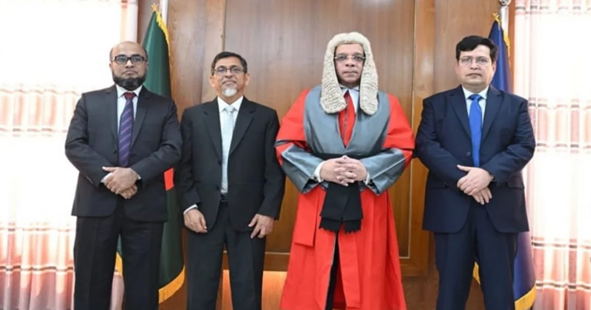 পিএসসির নতুন তিন সদস্যকে শপথ পড়ালেন প্রধান বিচারপতি