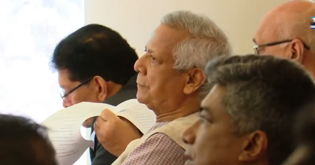 কক্সবাজারে রোহিঙ্গাবিষয়ক আন্তর্জাতিক সম্মেলনে যোগ দিয়েছেন প্রধান উপদেষ্টা
