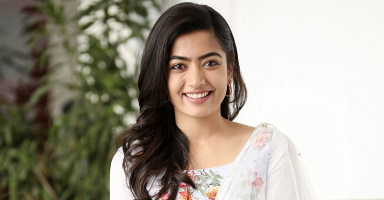 ভক্তদের মন ছুঁয়ে গেল রাশমিকার নতুন গান