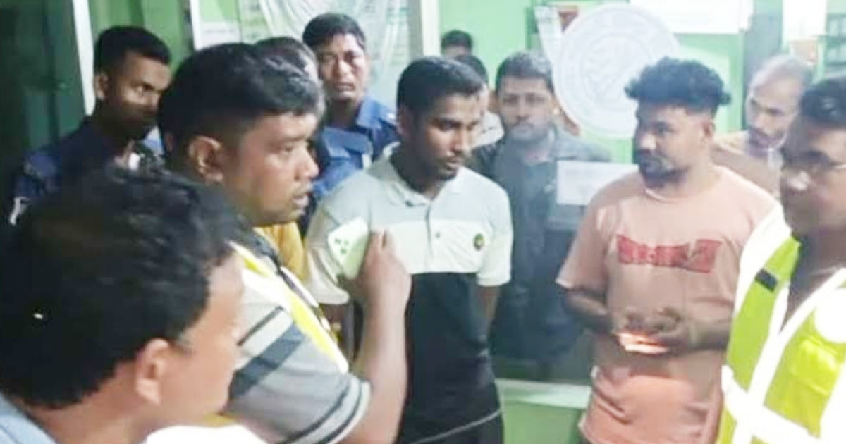 দিনে ব্যাংকে ঢুকে লুকিয়ে ছিলেন, রাতে ডাকাতির চেষ্টা যুবকের