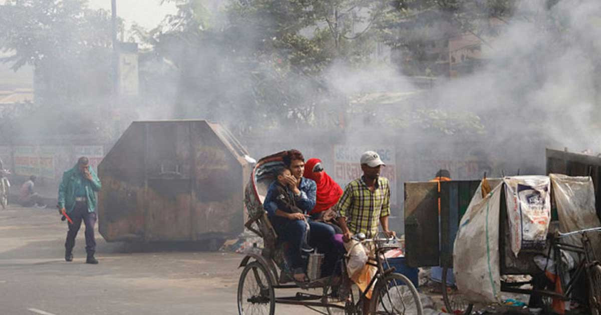 বাংলাদেশিদের গড় আয়ু কমছে সাড়ে ৫ বছর