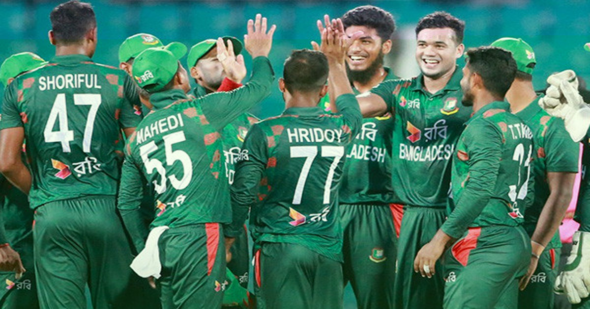 মাঠে বসে বাংলাদেশের খেলা দেখতে হলে মানতে হবে যেসব নিয়ম