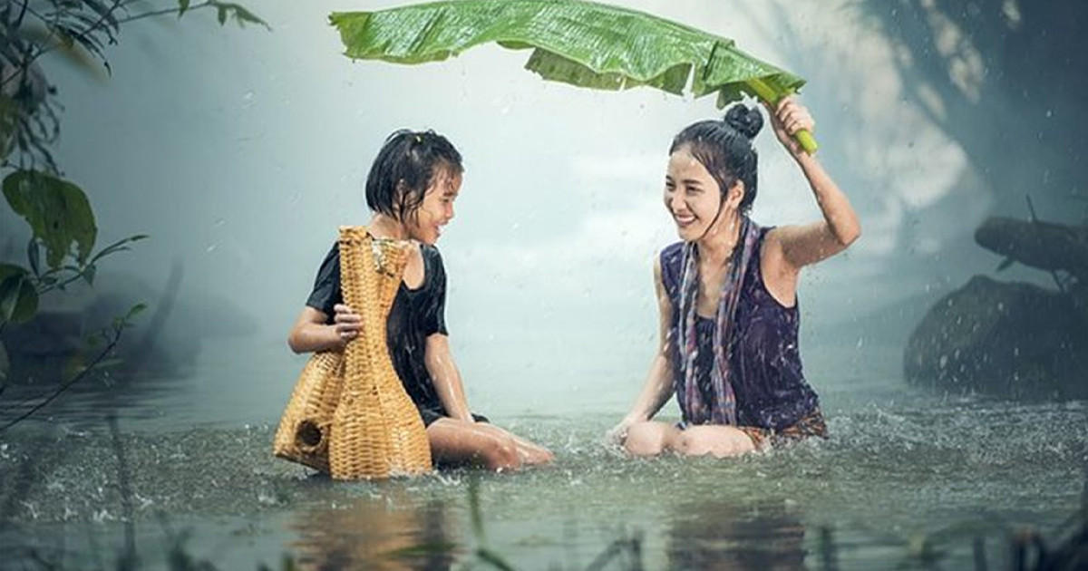 বৃষ্টিতে ভেজা কতটা স্বাস্থ্যকর?