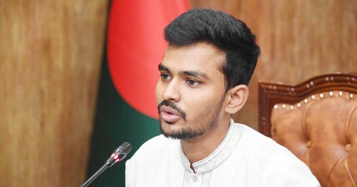 চবির পরিস্থিতি নিয়ন্ত্রণে রাত থেকেই তৎপর সরকার: আসিফ মাহমুদ
