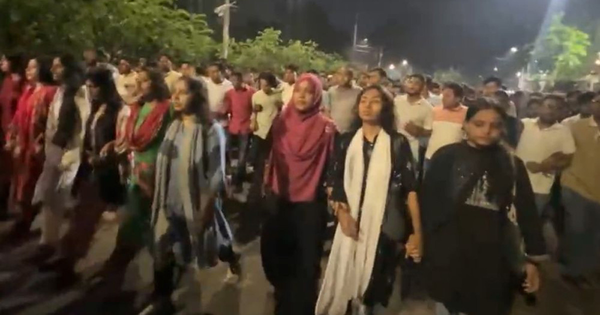 চবিতে শিক্ষার্থীদের ওপর হামলার প্রতিবাদে ঢাবিতে ছাত্রদলের বিক্ষোভ