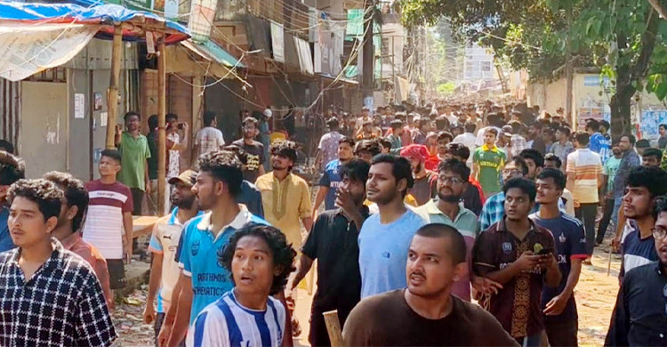 চবিতে ক্লাস-পরীক্ষা বন্ধ, হয়নি মামলা