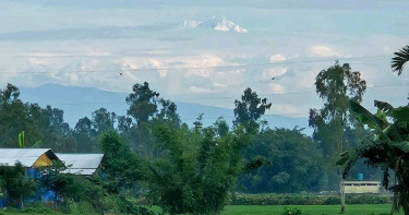 পঞ্চগড় থেকে দেখা মিলছে অপূর্ব কাঞ্চনজঙ্ঘার