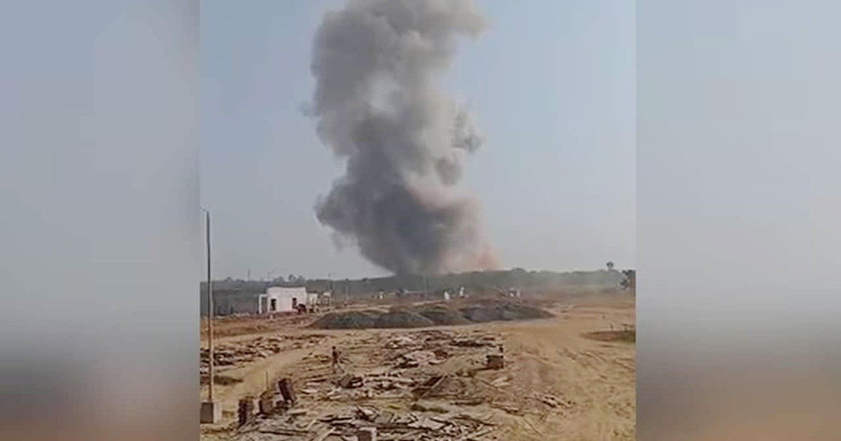 ভারতে প্রতিরক্ষা সরঞ্জাম তৈরির কারখানায় বিস্ফোরণে আটজন নিহত