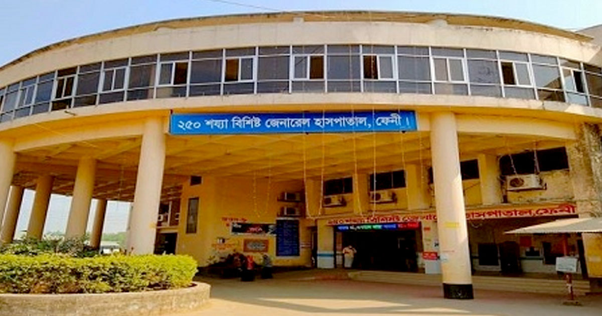 ফেনীতে বাস-ট্রাক সংঘর্ষে প্রাণ ঝরল দুজনের