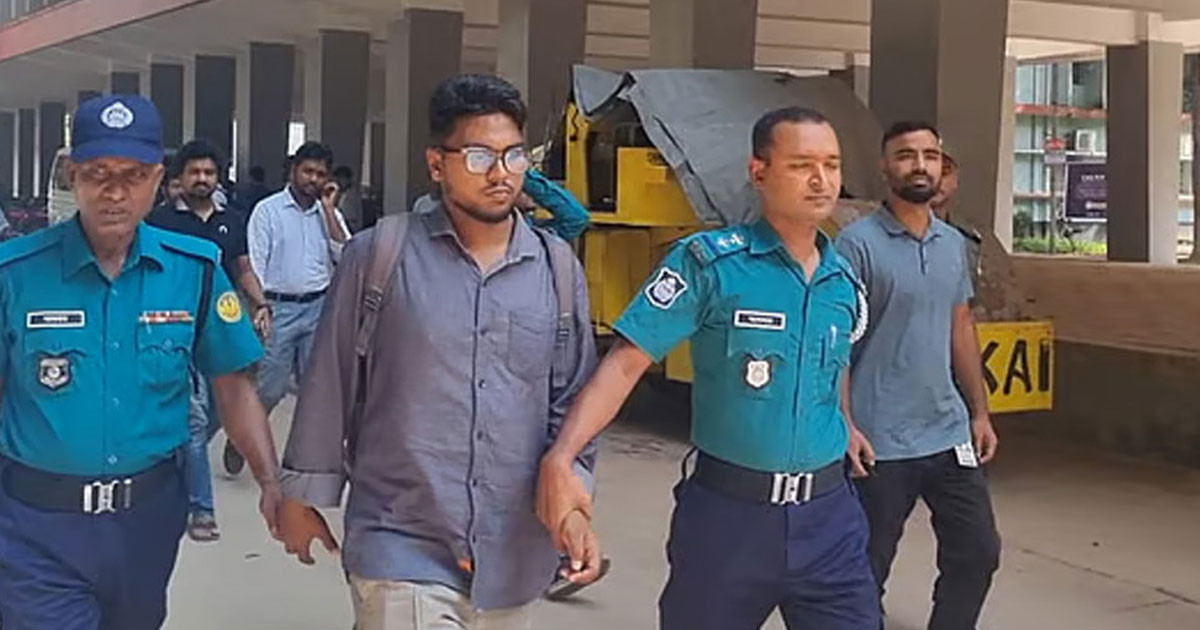 বিশ্ববিদ্যালয়ে ক্লাস করতে গিয়ে আটক নিষিদ্ধ ছাত্রলীগের নেতা