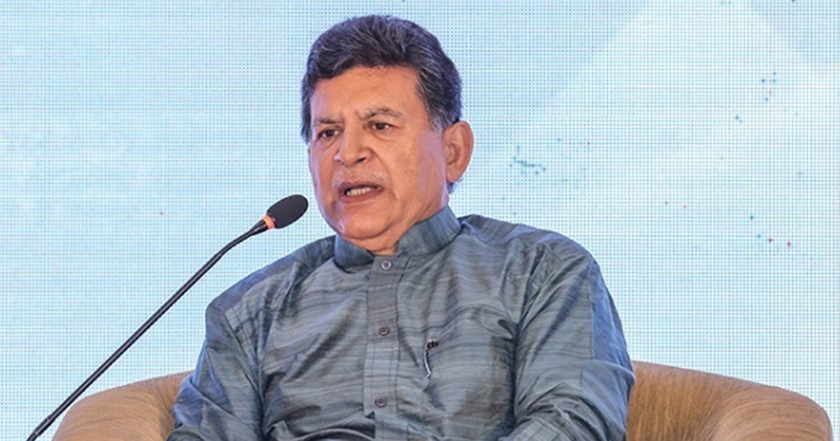 বাংলাদেশ এগিয়ে যাচ্ছে, এ বয়ান ফেলে দিতে হবে