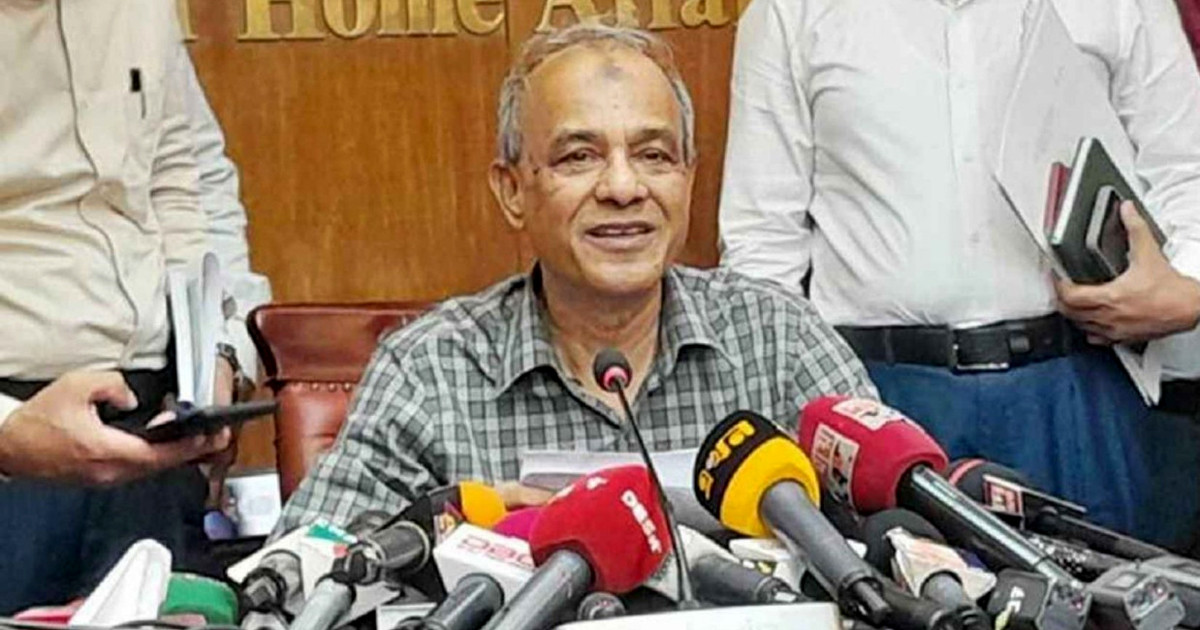 ডাকসু-জাকসু নির্বাচন হবে জাতীয় নির্বাচনের মডেল: স্বরাষ্ট্র উপদেষ্টা