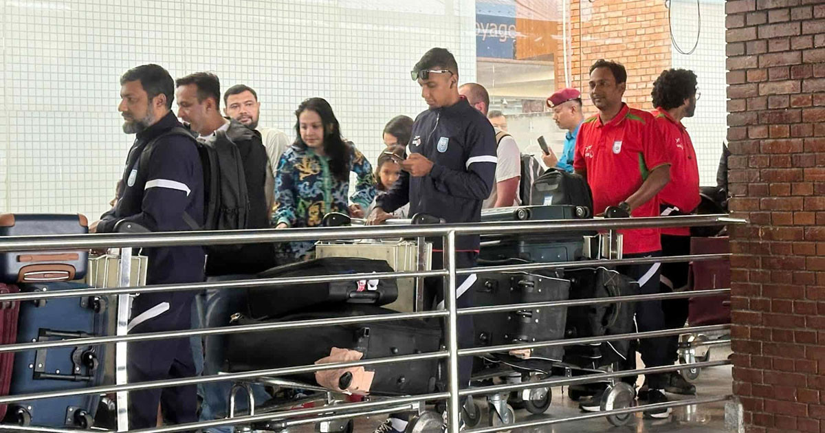 অবশেষে নেপালের বিমানবন্দরে জামালরা, ফিরছেন দেশে