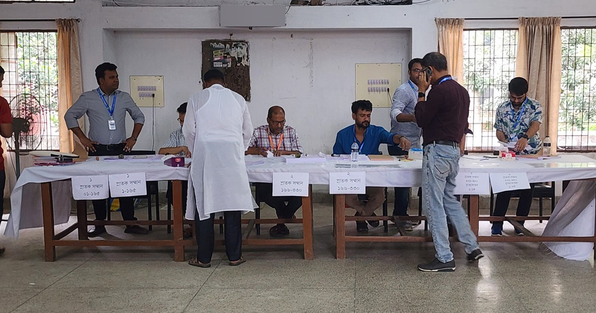 সিদ্ধান্ত বদল, নতুন পদ্ধতিতে হবে জাকসুর ভোট গণনা