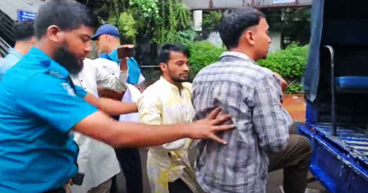 রাজধানীতে আ.লীগের মিছিলের চেষ্টা, ১২ নেতাকর্মী গ্রেপ্তার
