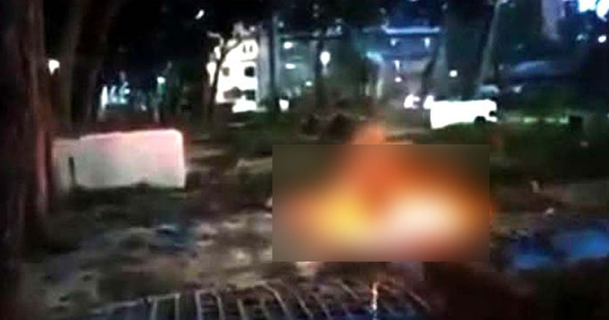 গভীর রাতে কবরের বেড়ায় জ্বলে উঠল আগুন