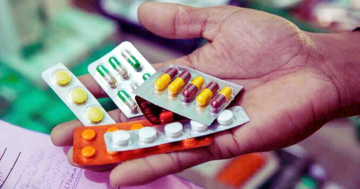 ওষুধের দামে ফতুর ক্রেতা