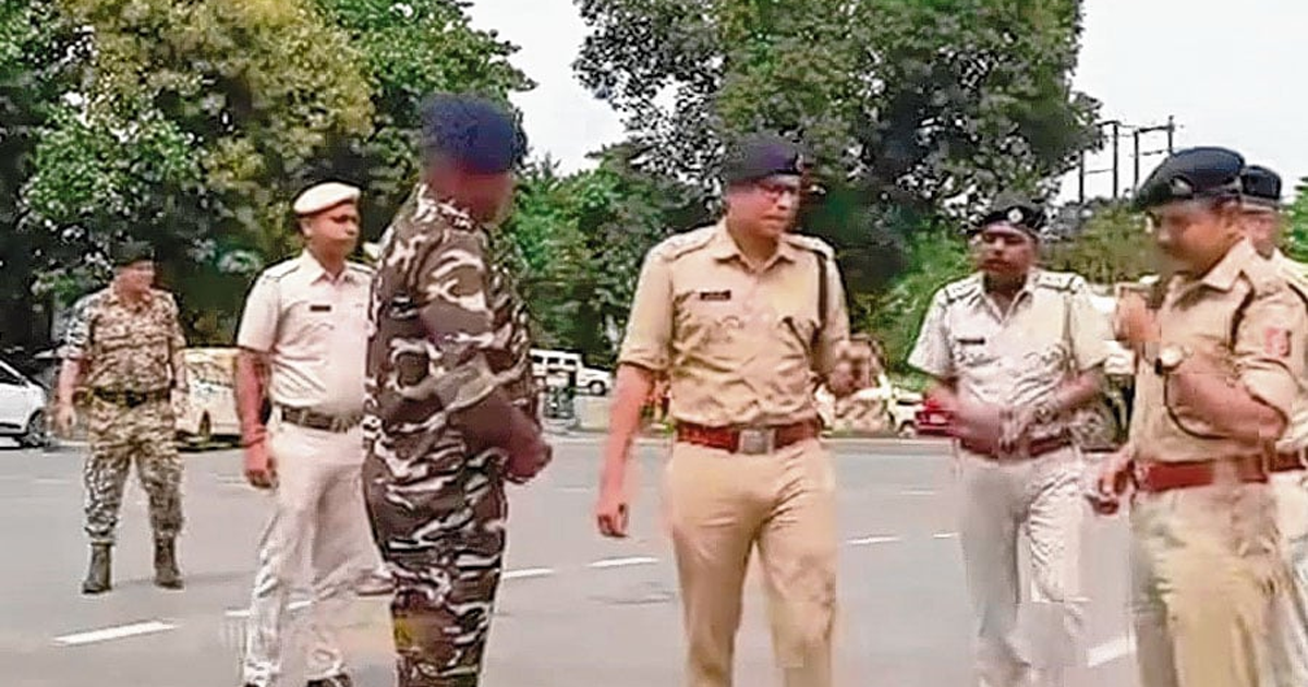 খাবারের জন্য সীমান্তে নেপালিদের ভিড়, দাবি ভারতীয় মিডিয়ার