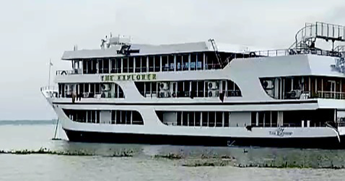 সুন্দরবন ভ্রমণে গিয়ে নদীর স্রোতে বাবা মায়ের সামনেই ভেসে গেলো সন্তান