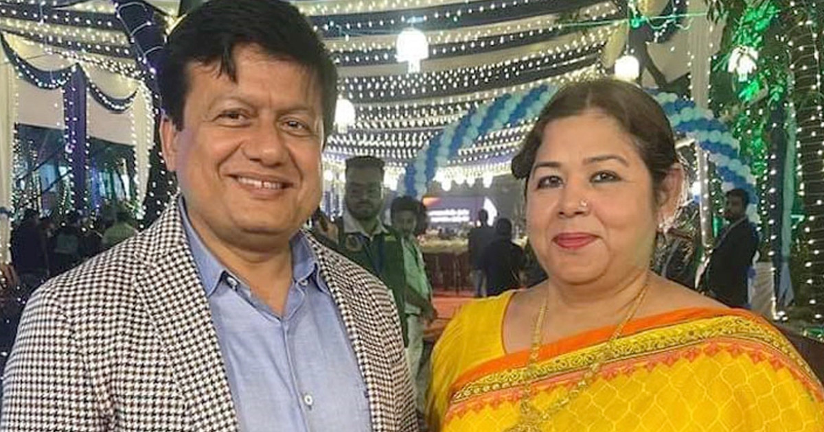 ধমক দিয়ে মতিউরকে স্ত্রী বললেন—‘তোমার জন্য এসব হয়েছে’
