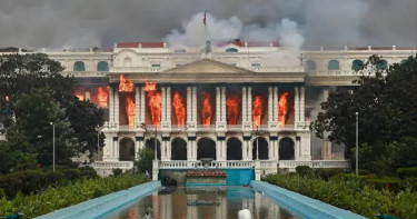নেপালে ভেঙে দেওয়া পার্লামেন্ট পুনর্বহালের দাবি প্রধান দলগুলোর